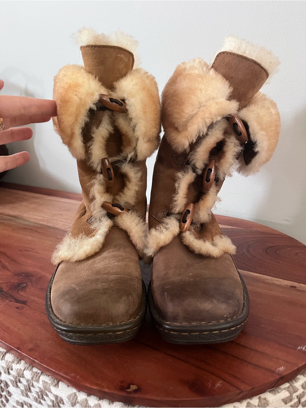 Born Brown Leather Shearling Lined Toggle Boots W91701 CKG9 Womens 9